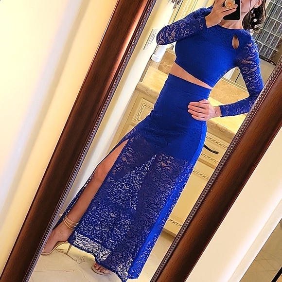 Guess Los Angeles Marla lace cropped top & high-waisted maxi skirt, XS - Picture 1 of 16